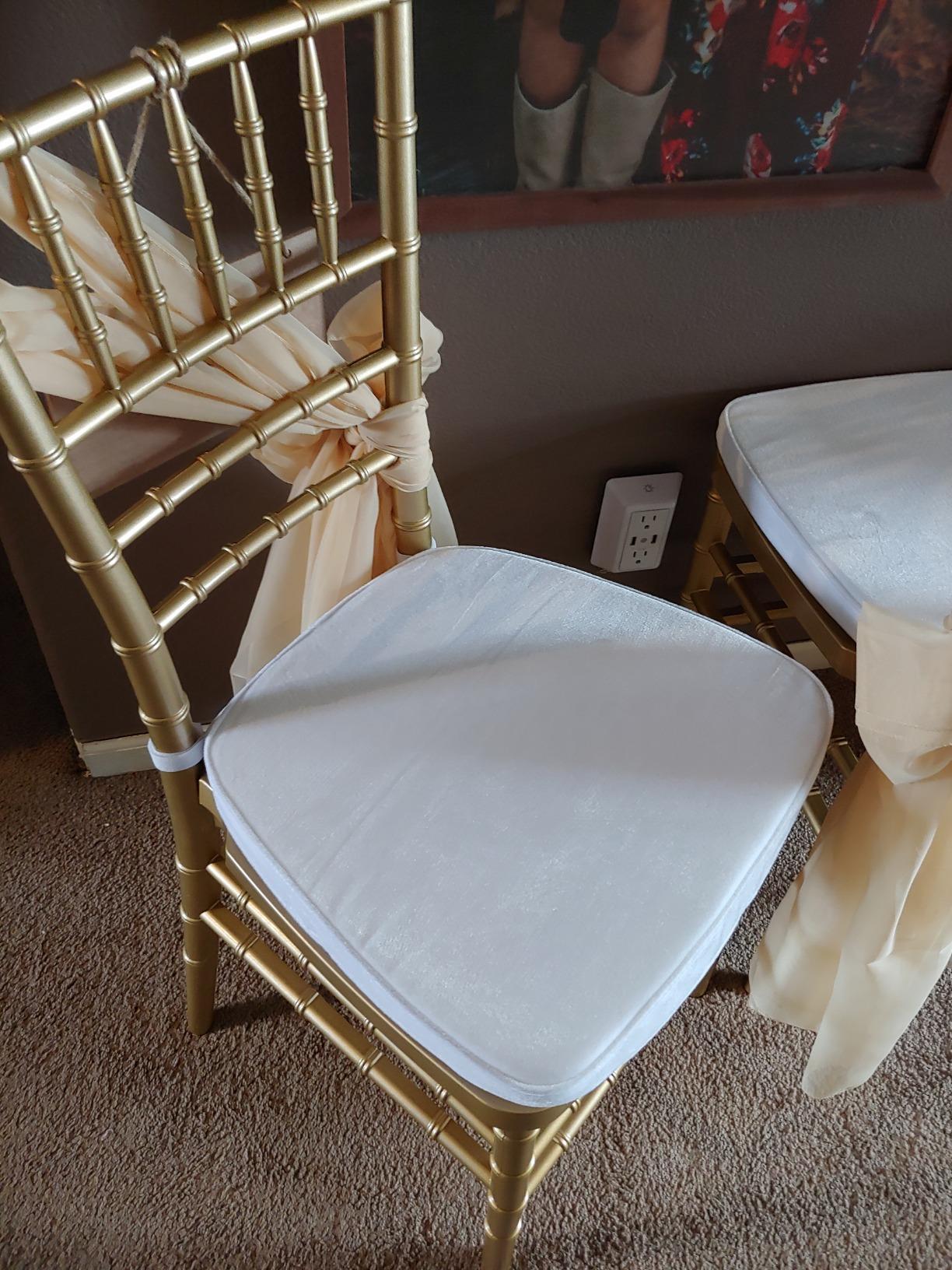 Flash Furniture Hercules Resin Stacking Chiavari Chair, Gold | Commercial Grade, Event and Banquet Chair customer photo 1