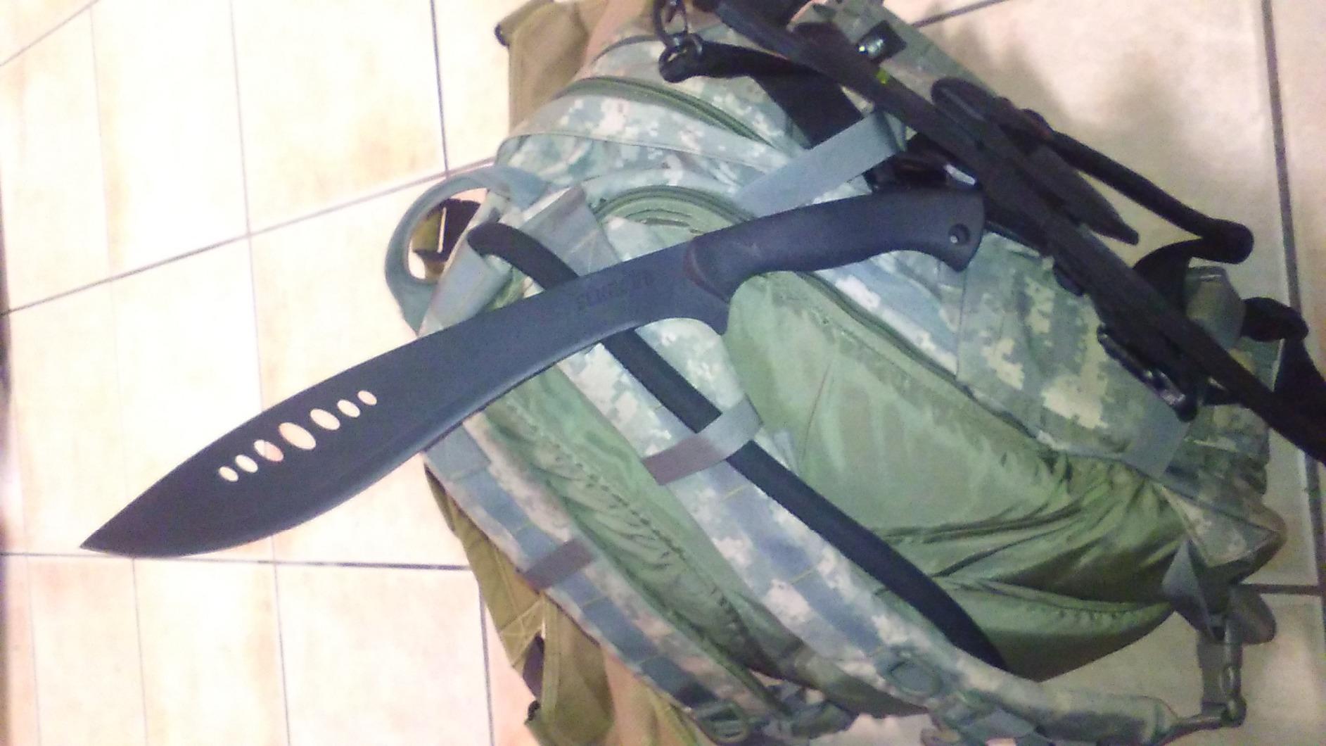Schrade Delta Class Decimate Kukri Machete with Stainless Steel Blade for Outdoor Survival customer photo 2
