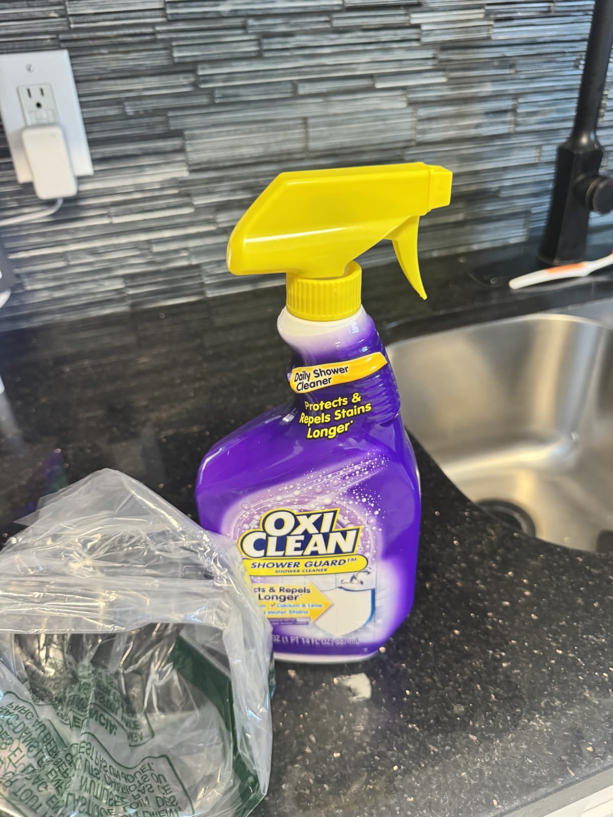 OxiClean Shower Guard Daily Shower Cleaner, 30 oz. | Protects & Repels Stains, Prevents Soap Scum Buildup customer photo 1