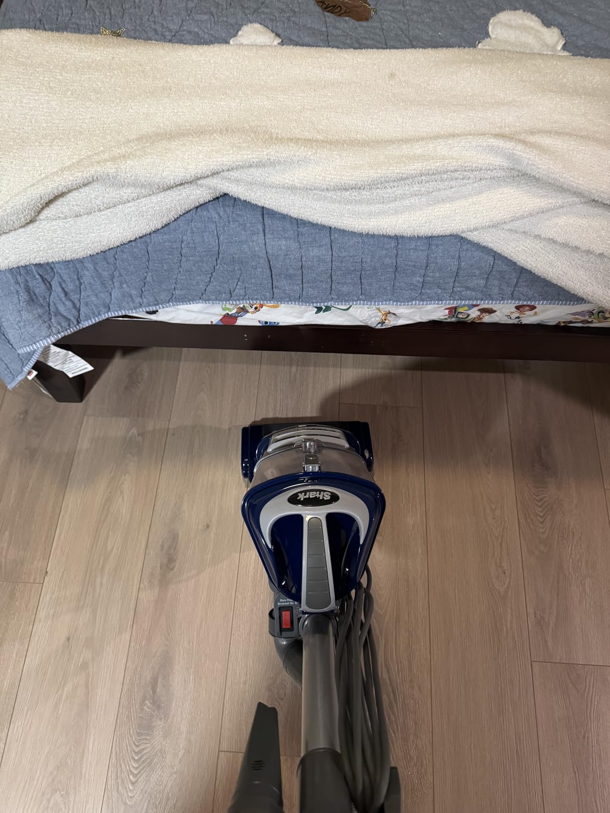 Shark Navigator Lift-Away Vacuum, HEPA, Carpet and Pet Hair, Blue, NV360 | Lift-Away Pod, Carpet and Hard Floor Cleaning, Swivel Steering, Brushroll Shutoff, 0.9-Qt Dust Cup, Upholstery/Crevice Tools customer photo 2