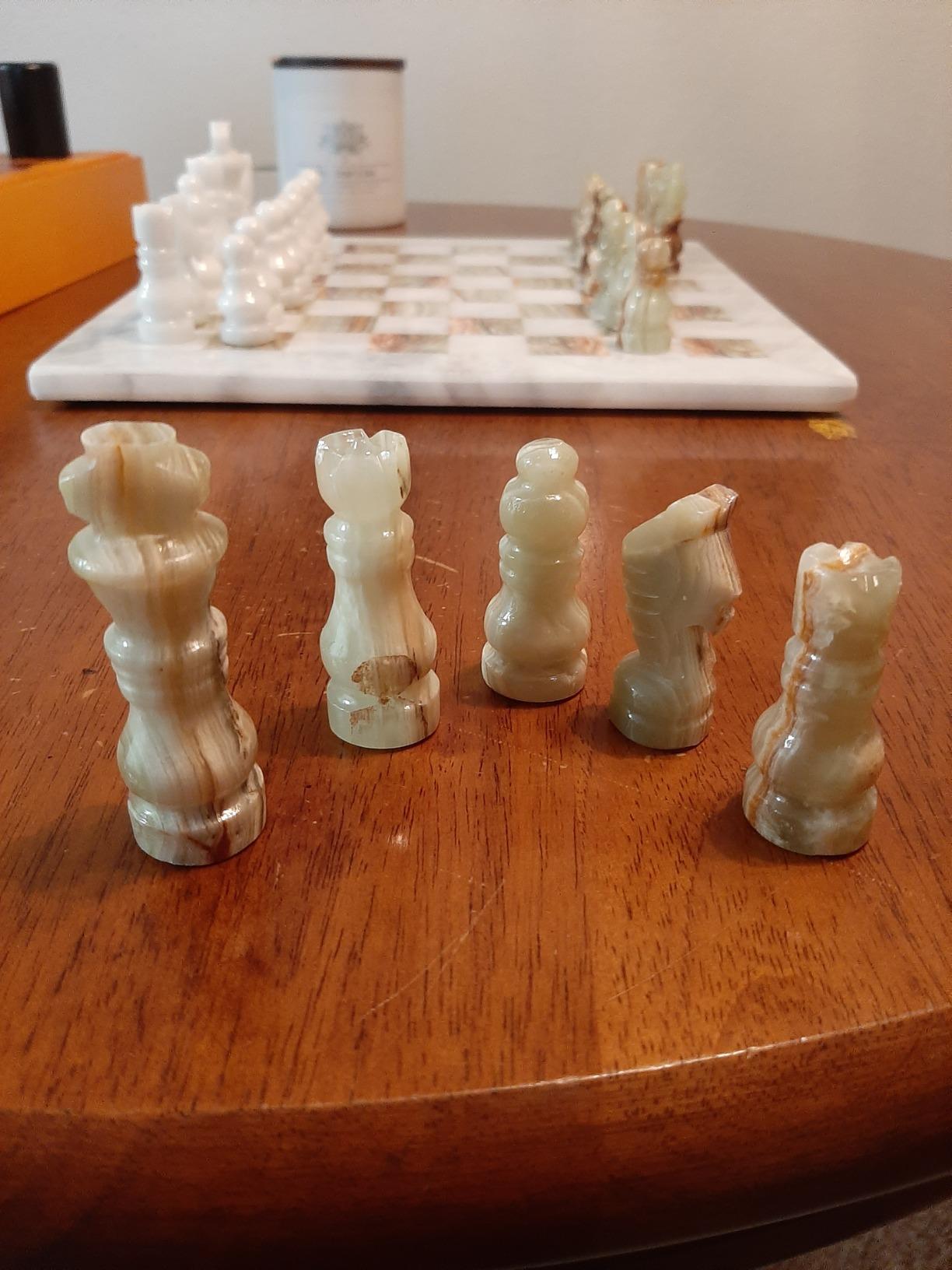 Radicaln Marble Chess Set 12