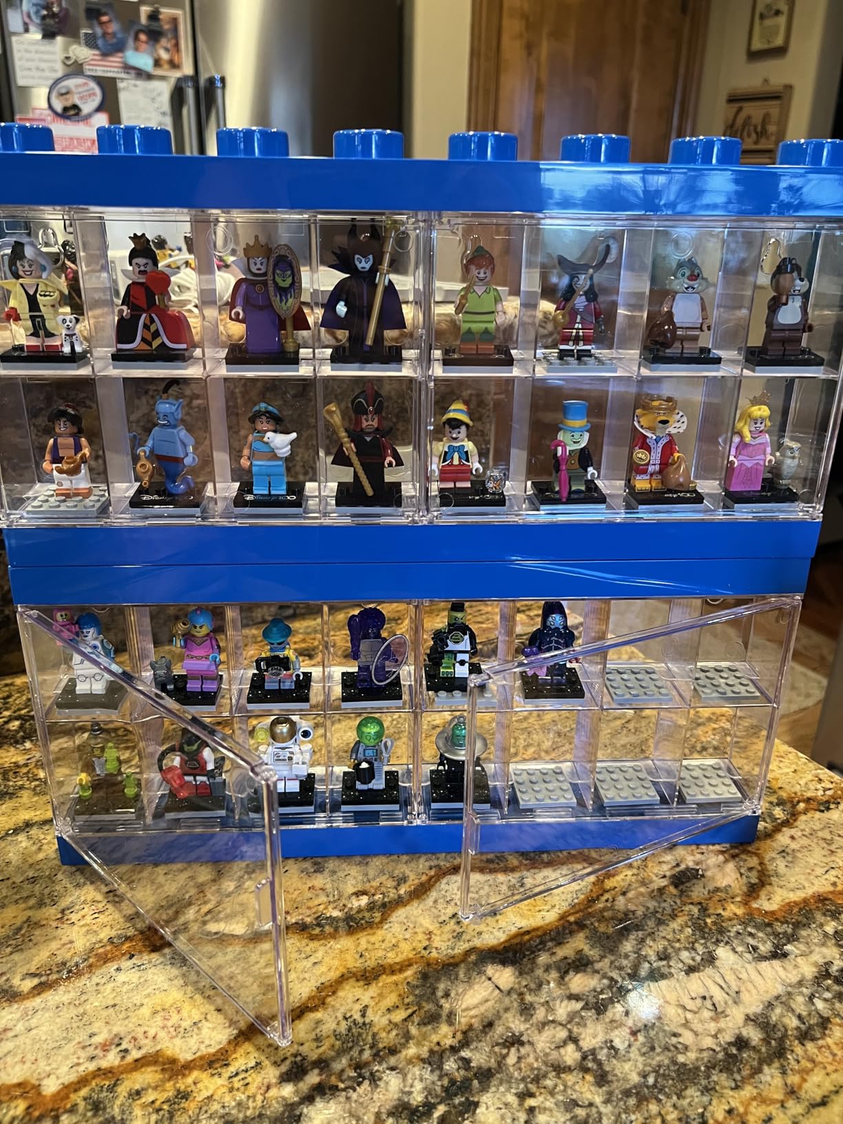 Room Copenhagen LEGO Minifigure Display Case 16 Red - 16 compartments customer photo 2