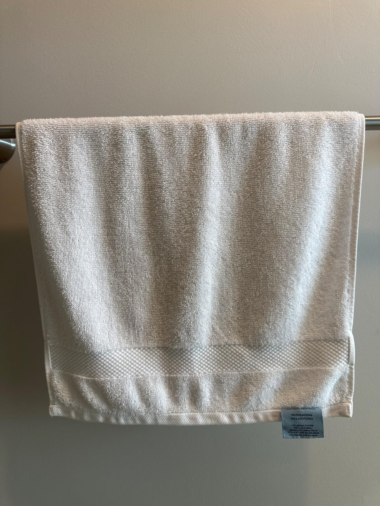 Luxury White Hand Towels - Soft 100% Turkish Cotton | Highly Absorbent Hotel spa Bathroom Towel Collection | 16x30 Inch | Set of 6 customer photo 2