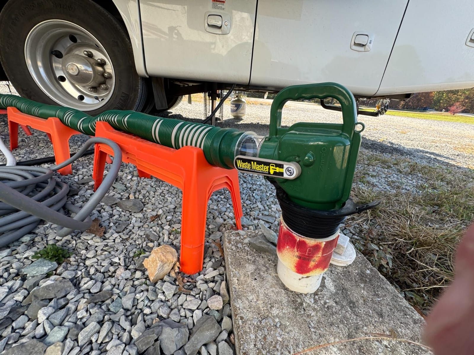 Lippert 359724 Waste Master 20' Extended RV Sewer Hose Management System, Green customer photo 2