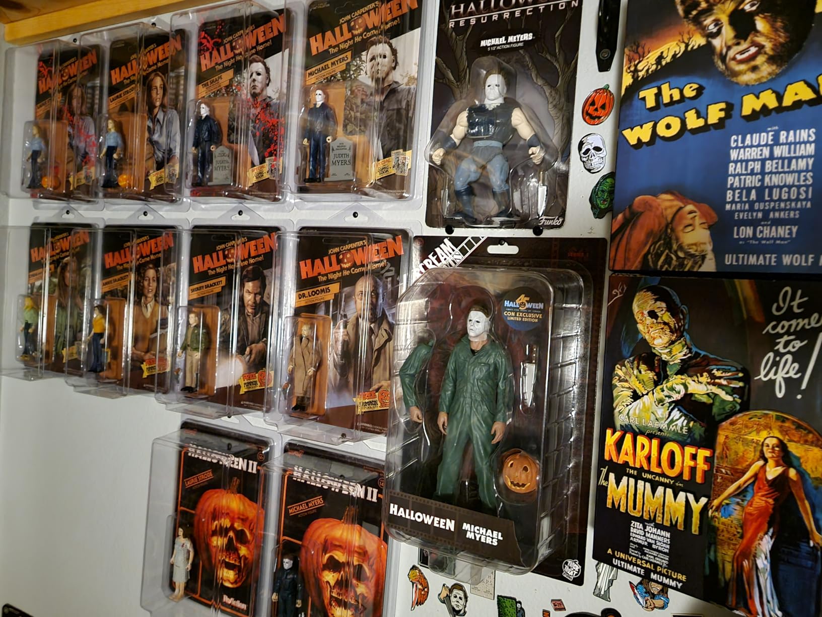 Protech STAR1 Star Case Storage / Display for Vintage and Modern Standard Style Star Wars Carded Figure, 6