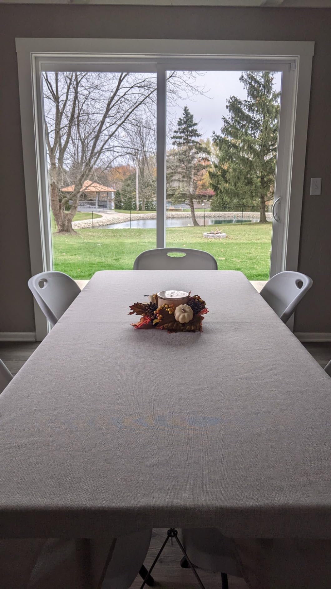 Flash Furniture 6-Foot Bi-Fold Granite White Plastic Folding Table | Lightweight, Easy Storage, Commercial Grade, Carrying Handle customer photo 1