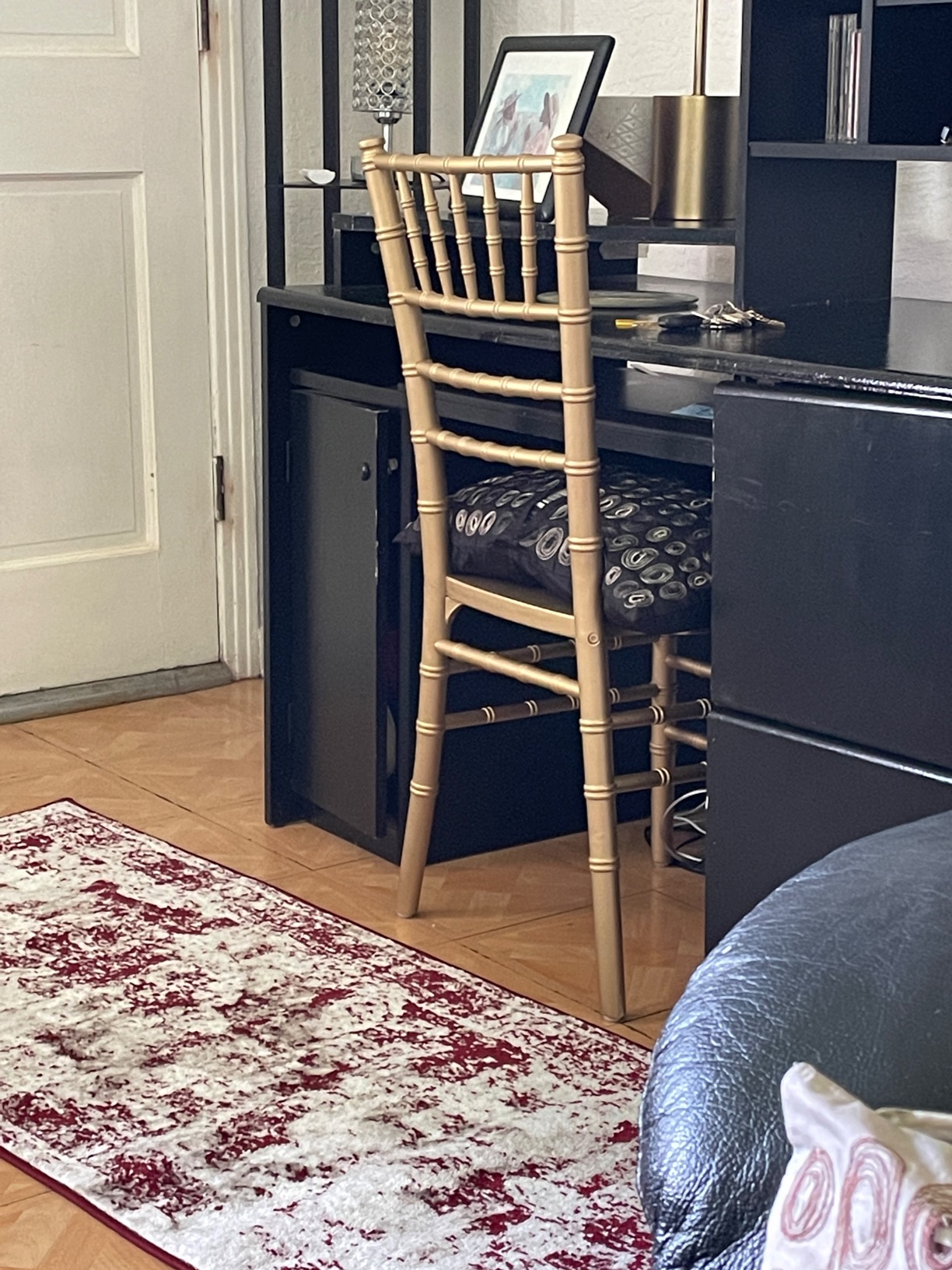 Flash Furniture 2 Pack HERCULES Series Fruitwood Chiavari Chair | Weddings And Parties, Durable Resin, Easy To Clean customer photo 2