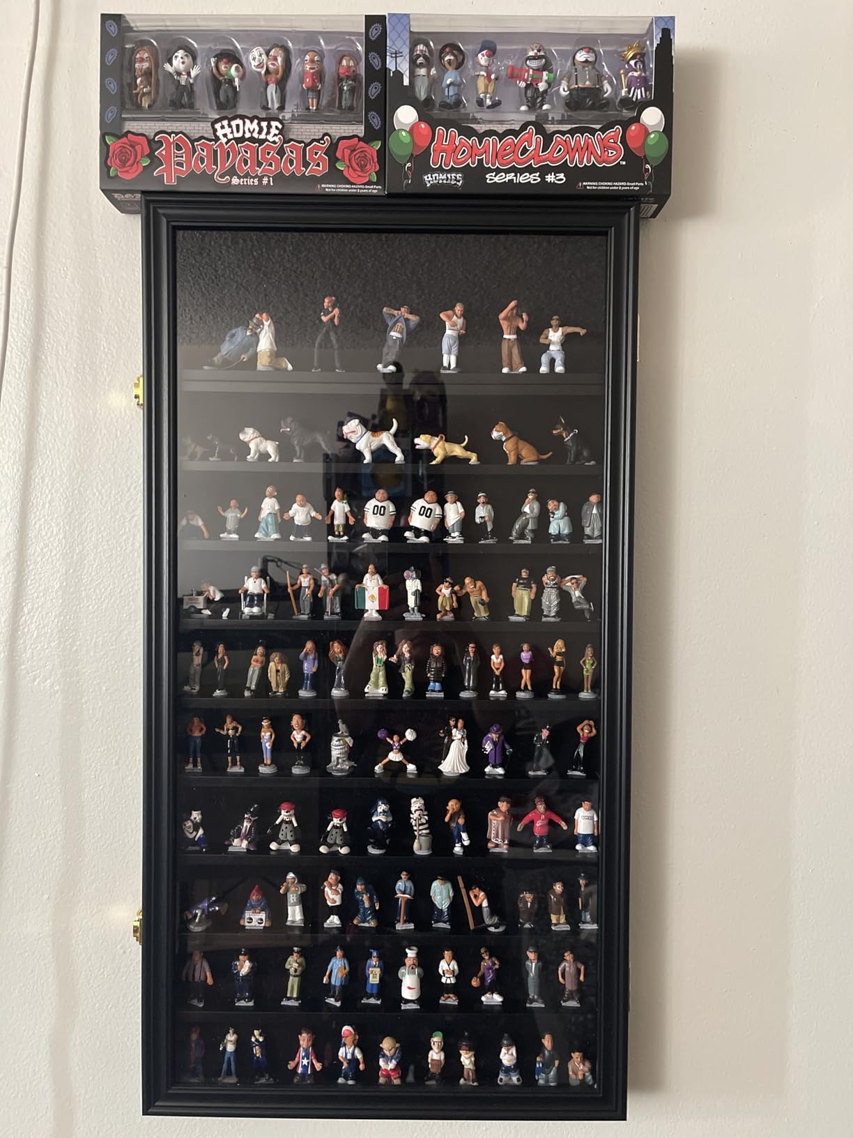 DisplayGifts Minifigure Display Case Wall Cabinet - 80 minifigures customer photo 1