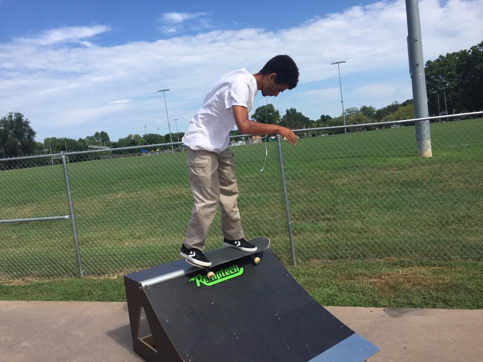 Ramptech Quarterpipe Ramp (3' Tall x 4' Wide) - Weatherproof, Heavy-Duty Indoor and Outdoor DIY Skateboard Ramp Kit - Portable Skateboarding Ramps with Caster Wheels and High Friction ABS Surfacing customer photo 2