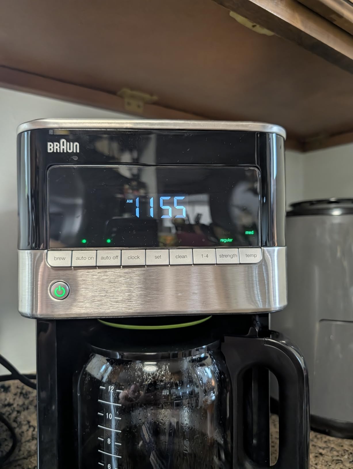 Braun BrewSense 12-Cup Drip Coffee Maker w/ 24 Hour Timer, 2 Brew Styles | Smart Cleaning Features, Anti-Drip System, 1-4 Cup Sizing, Bold and Regular Strength Brewing, 24 Hour Programmable Timer customer photo 1
