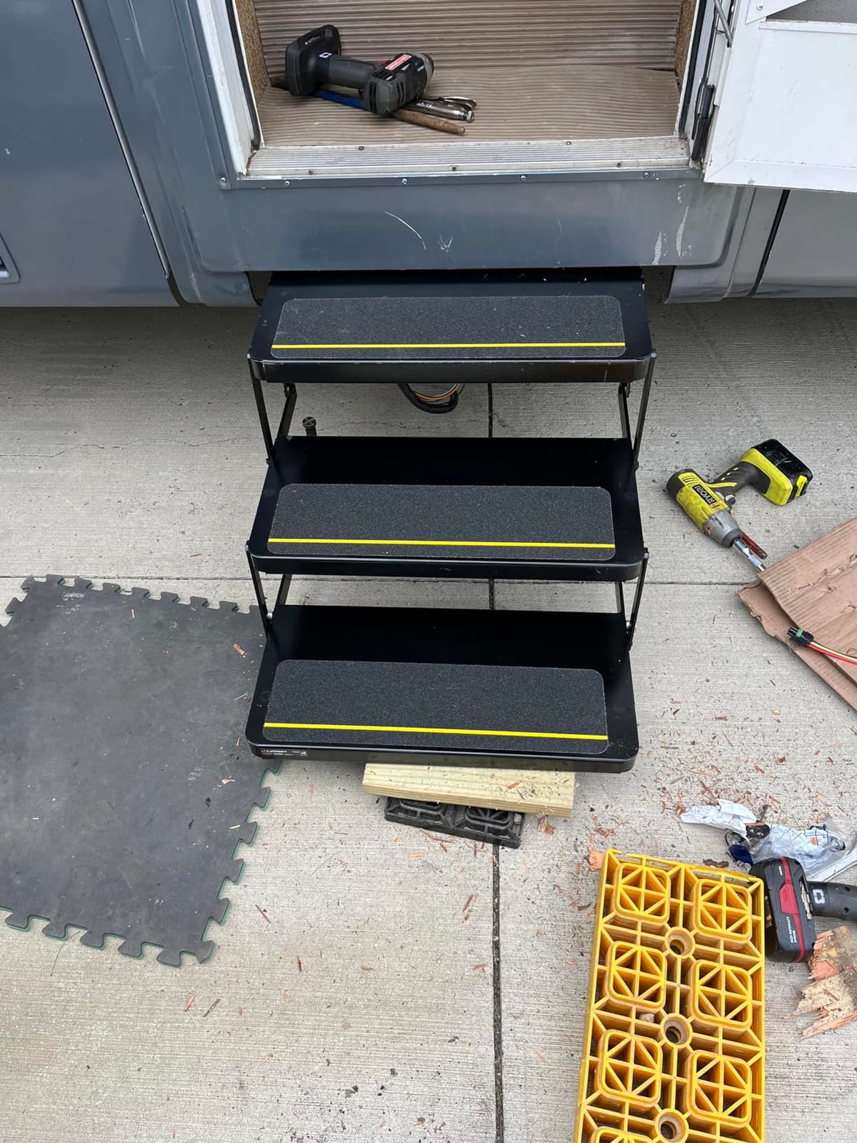 Kwikee 25 Series Triple 12V Electric RV Step Assembly, 8