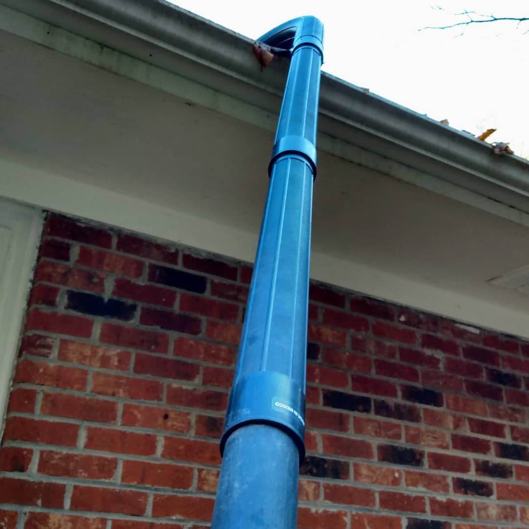 CRAFTSMAN CMXZVBE38640 2-1/2 in. Gutter Cleaning Wet Dry Vac Attachment Kit | Industrial-Grade Shop Vacuum Accessory for Cleaning or Blowing Debris from Gutters, Fits 2-1/2 in. Hose Diameter customer photo 1