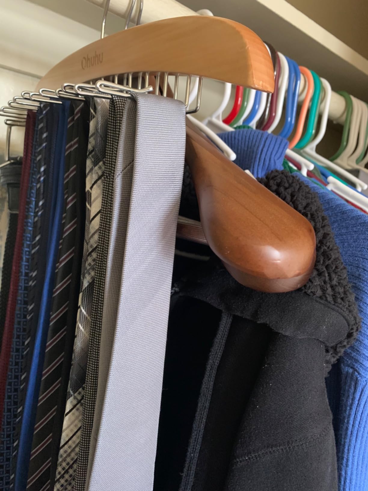 Ohuhu 24-Hook Wooden Tie Rack, 360° Rotating Rustproof Closet Hanger | Folding space-saving design, Anti-slip clips, Holds 24 ties customer photo 2