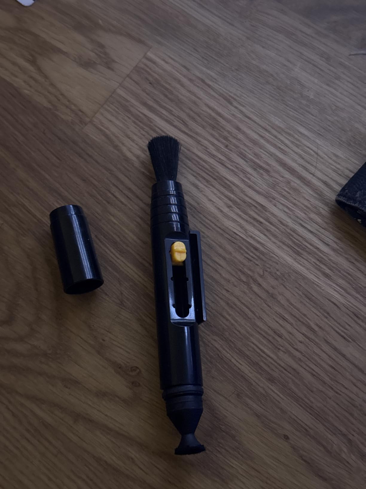 Vortex Optics Lens Cleaning Pen for Binoculars, Spotting Scopes, Rangefinders, Monoculars, Riflescopes & Red Dot Sights customer photo 2