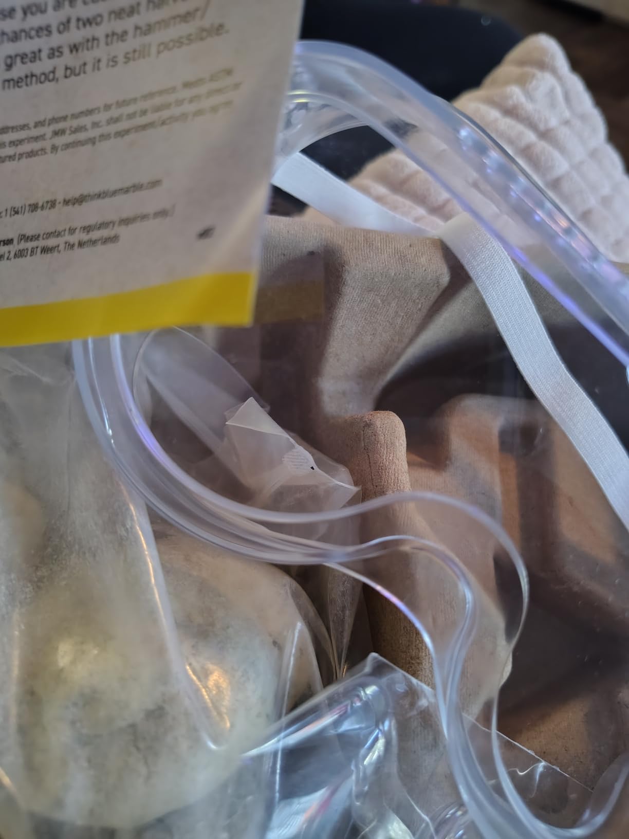 National Geographic Break Open 4 Geodes Earth Science Kit for Kids | 4 Natural Geodes, Safety Goggles, Real Crystals Inside customer photo 1