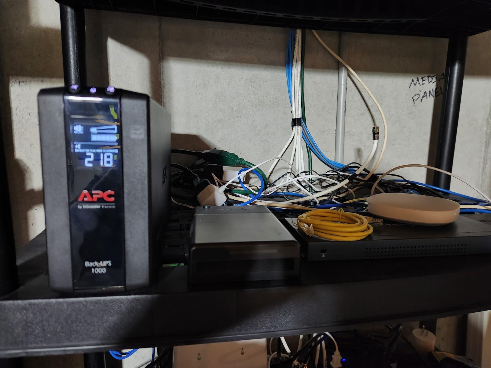 APC 1000VA/600W Pro UPS Battery Backup for Office Electronics, AVR, BX1000M | Back-UPS Pro uninterruptible power supply for home offices - 8 outlets, LCD, AVR, surge protection, 42-min runtime (@100W) customer photo 1