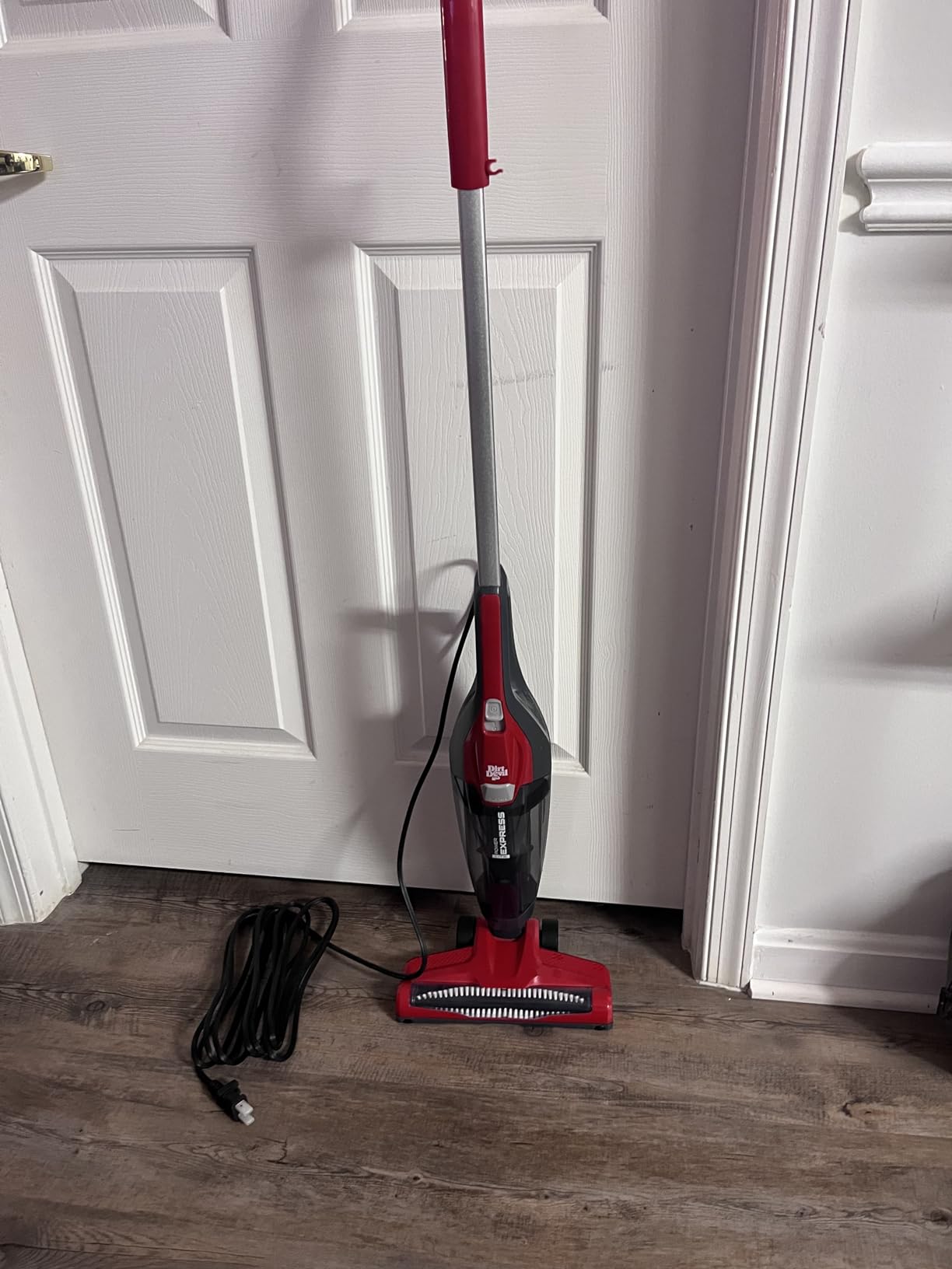 Hoover Dirt Devil Power Express Stick Vacuum, Bagless | Lightweight, Ideal for Dorms, Apartments and Other Small Spaces, Corded Vacuums for Home Use customer photo 1