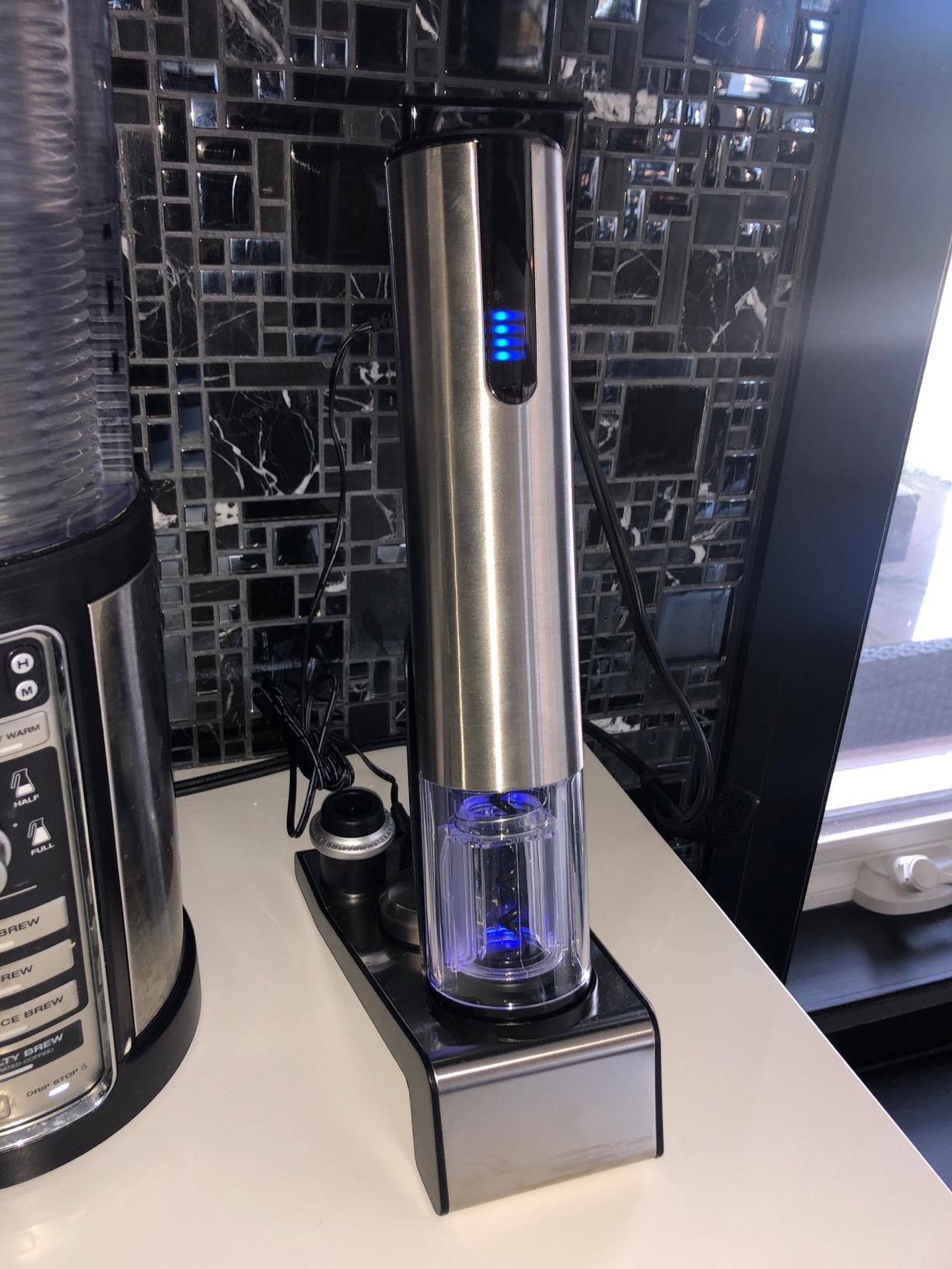Wine Enthusiast 2-in-1 Electric Blue Automatic Wine Bottle Opener and Preserver Set - Fully Electric Corkscrew with Charging Station - Seal Bottle with Vacuum Stopper (7 Piece Set) customer photo 2