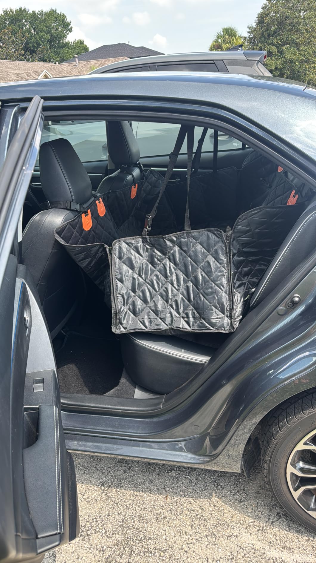 URPOWER Dog Car Seat Cover for Back Seat, Waterproof Hammock for Car & SUV | 600D Oxford, Side Flaps with Zippers, Scratch Resistant, Non-Slip, Easy Install, Machine Washable, Dog Seat Belt Included customer photo 2