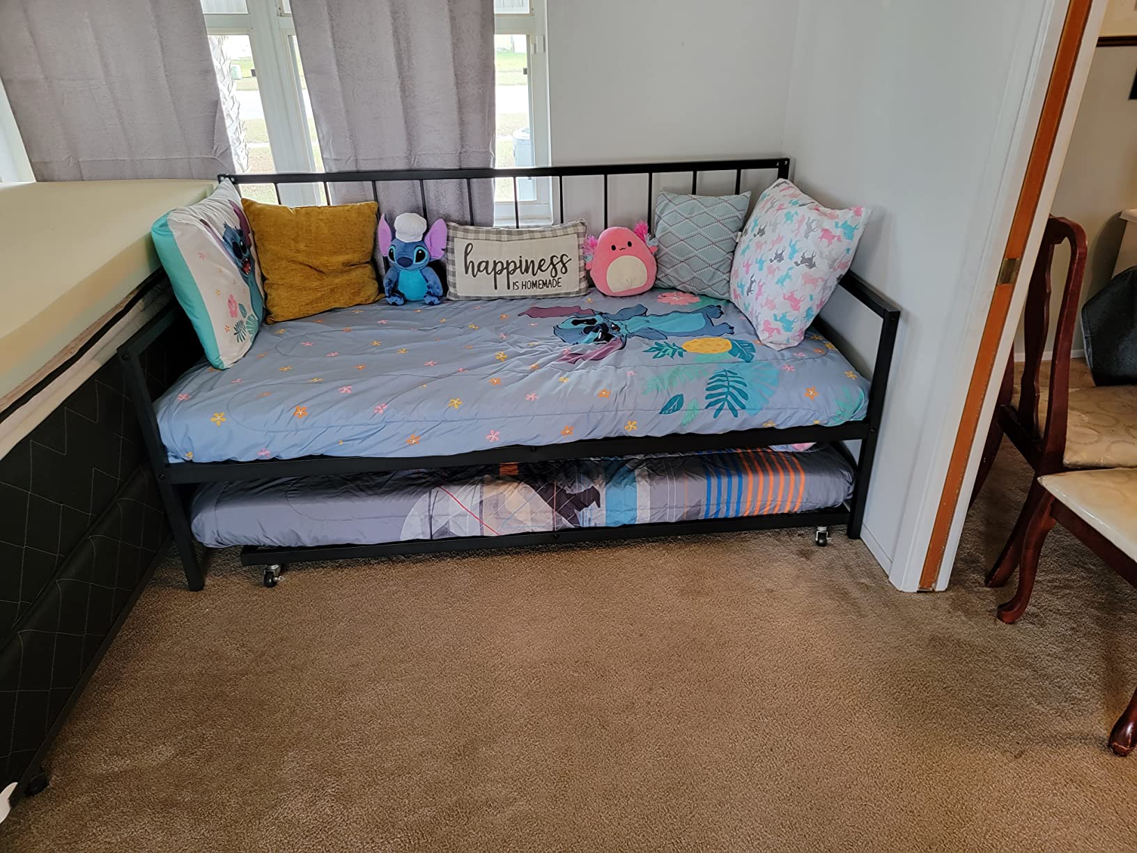 Zinus Eden Metal Daybed with Trundle, Mattress Foundation with Steel Slat Support, Easy Assembly, Twin customer photo 2