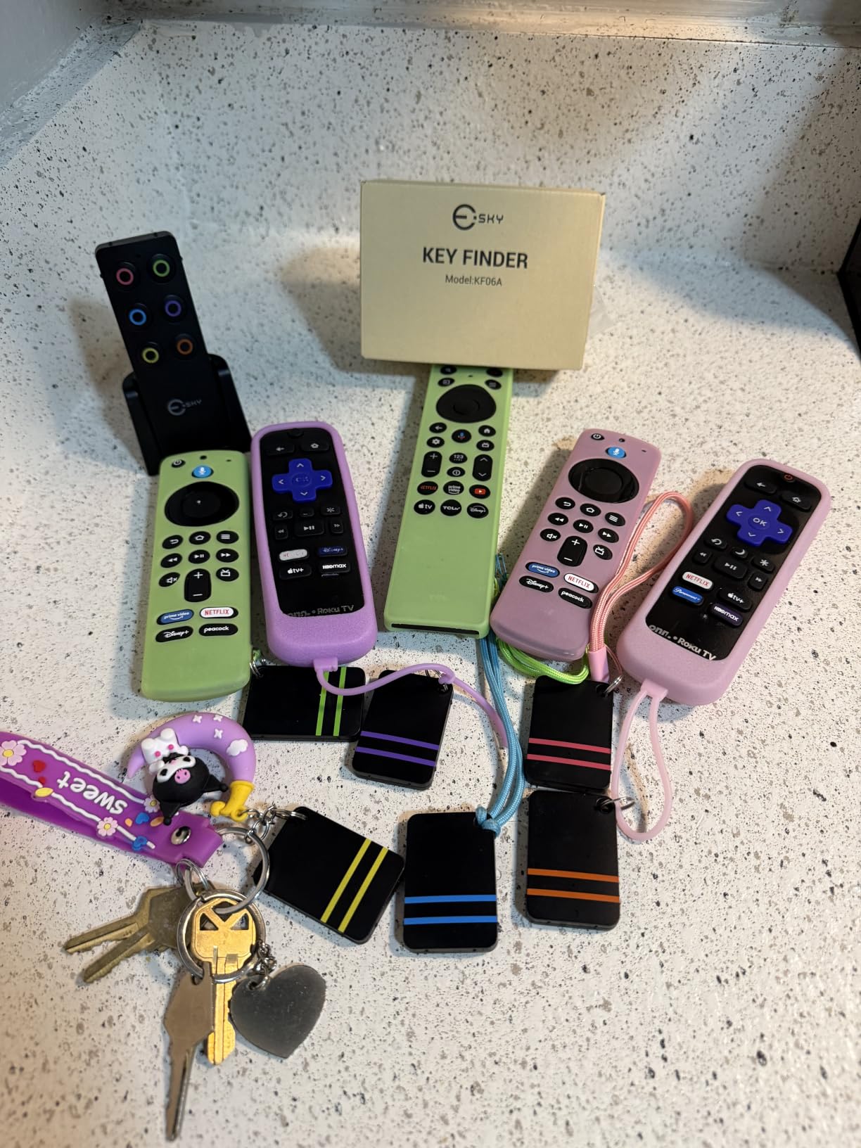Esky Key Finder Locator with 85dB Noise Sound 6 Receivers Item Finder | Stick-on TV Remote Control Finder, Wallet Tracker Key Finders for Finding Keys,Phone, Glasses, Pet Remote Gift Idea customer photo 1