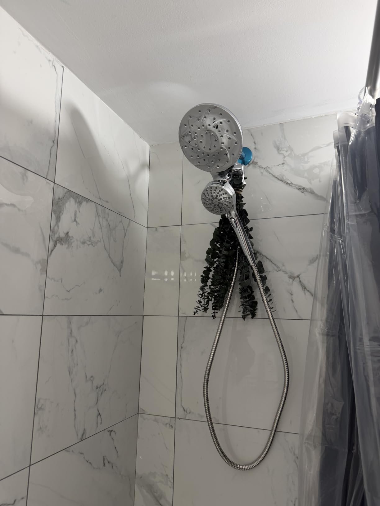 Moen 26009 Engage Chrome Magnetix 2-in-1 Combo Rain Showerhead customer photo 2