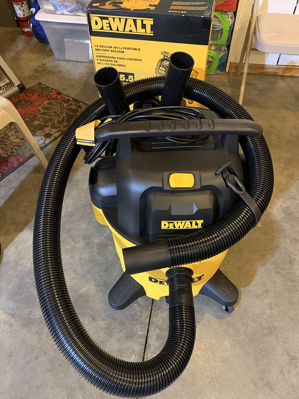DEWALT 12 Gallon Poly Wet/Dry Vac, 5.5 HP Shop Vacuum DXV12P customer photo 2