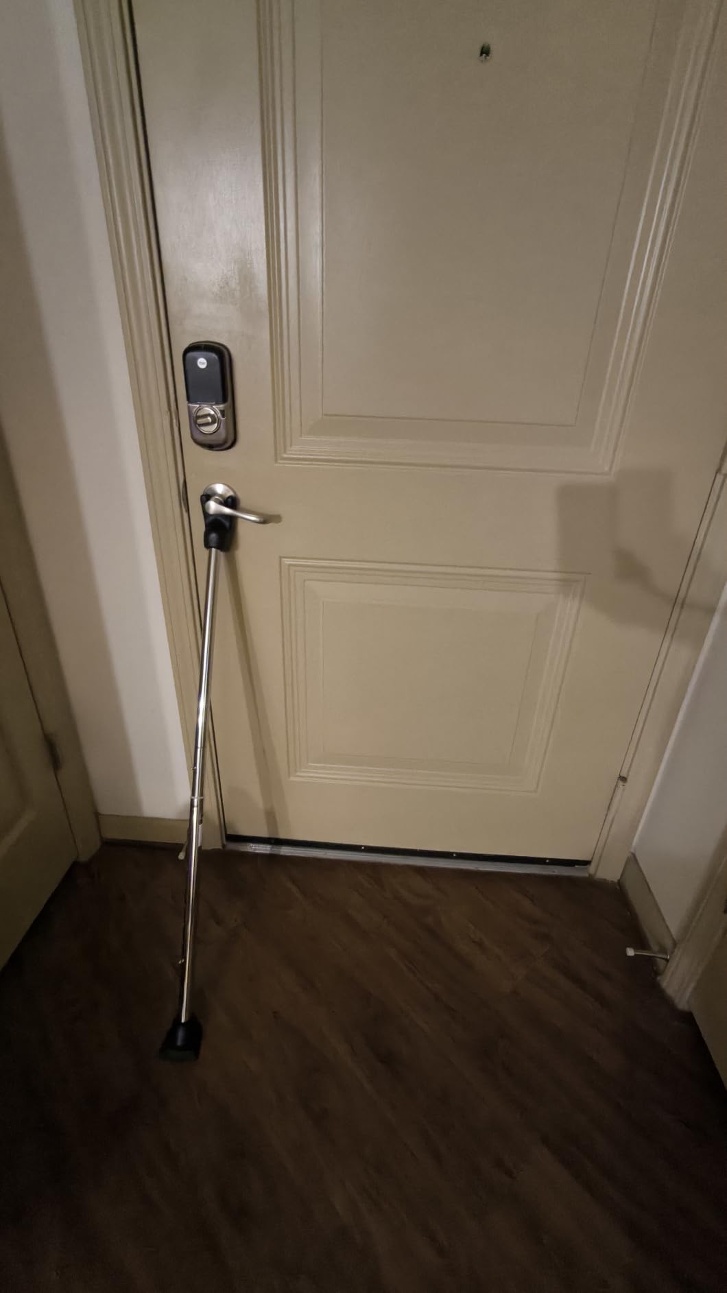 SECURITYMAN 3-in-1 Door Security Bar, Security Door Stoppers & Door Barricade - Heavy Duty Adjustable Iron Security Lock Bar for Home Defense, Apartment & Travel Safety (2 Pack - White) customer photo 2