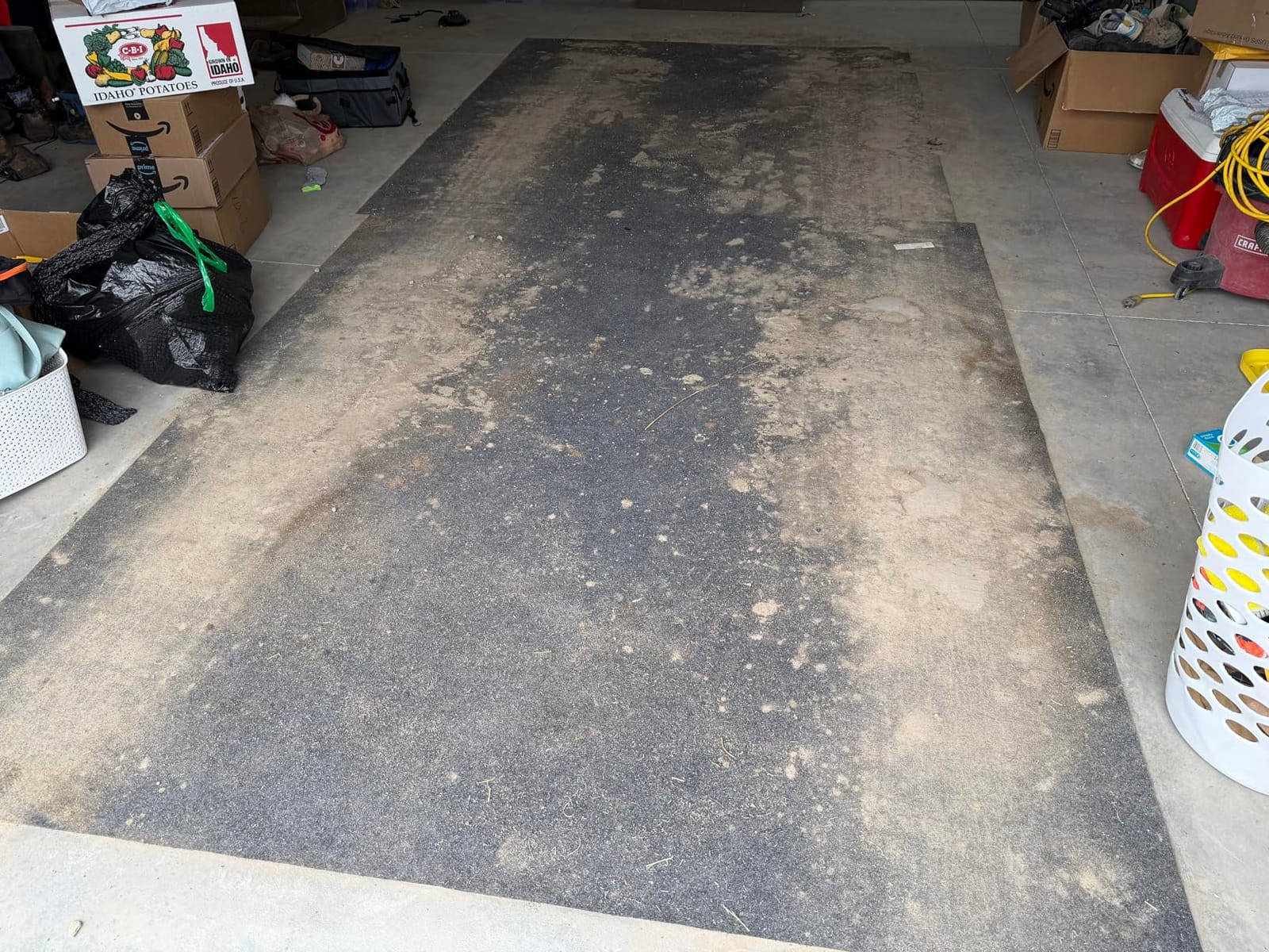 Armor All Premium Oil Spill Mat, Garage Floor Maintenance Mat (30