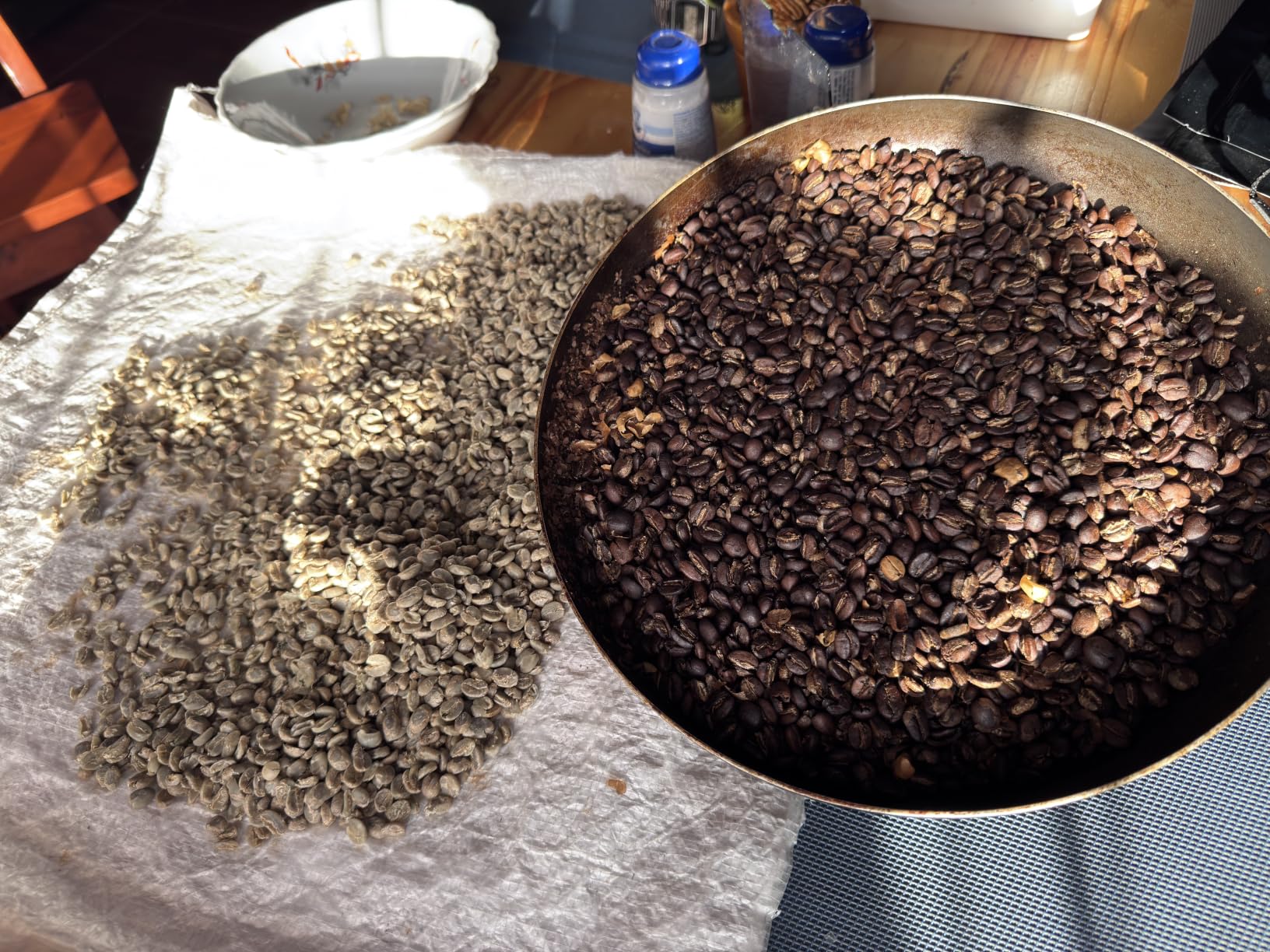 JIAWANSHUN Coffee Bean Roaster Machine for Home Use, 1.1LB Capacity Electric Roaster with 0-240 C Temperature Control, Non-stick Pan for Roasting Green Coffee Beans 1200W 110V customer photo 2