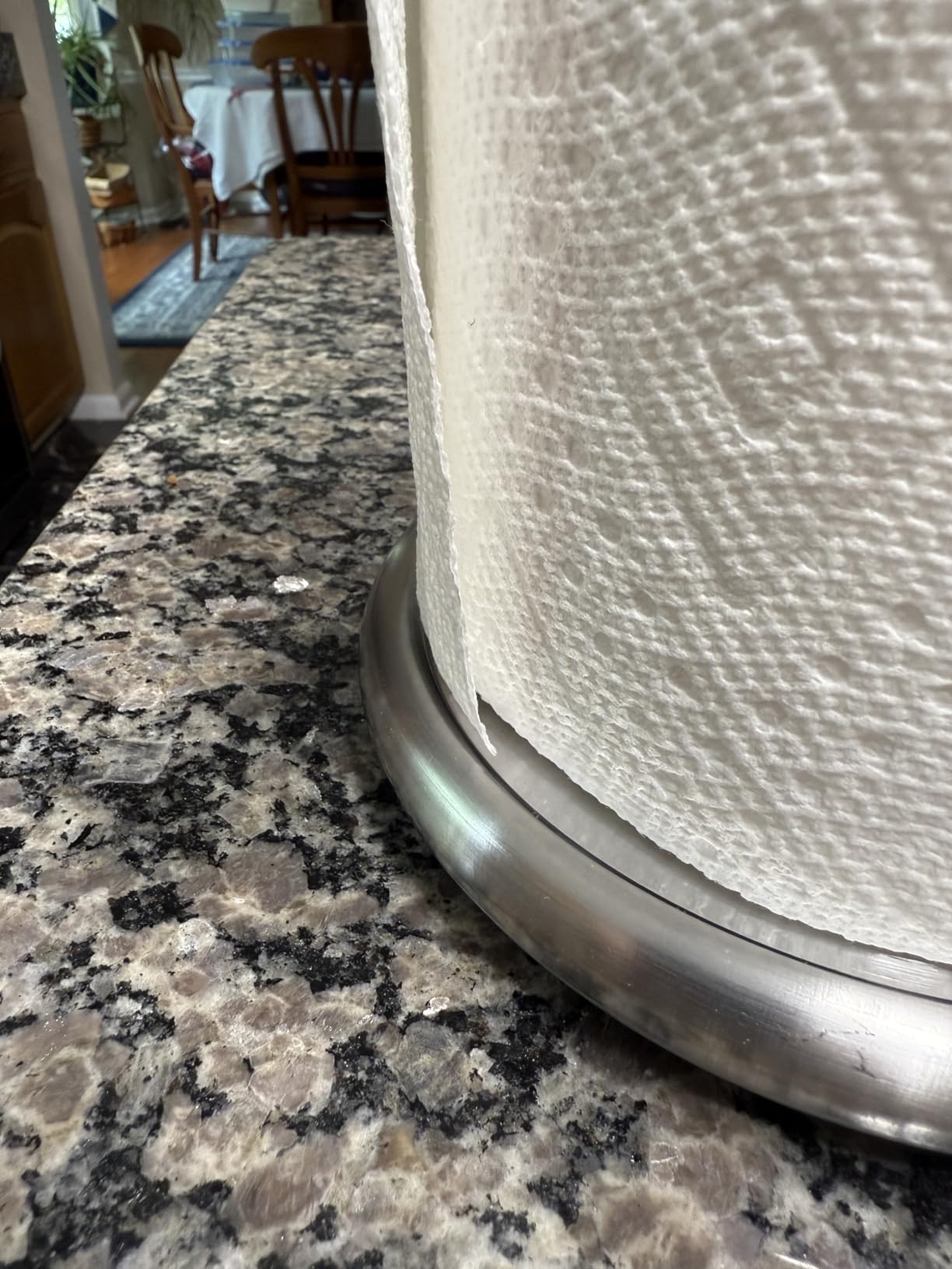 OXO Good Grips Steady Paper Towel Holder for Countertops with Weighted Base | Non-slip Base, One-handed Tear, Fits Standard and Jumbo Rolls, Rust-Resistant, Stainless Steel, for Kitchen, Bathrooms & More customer photo 2