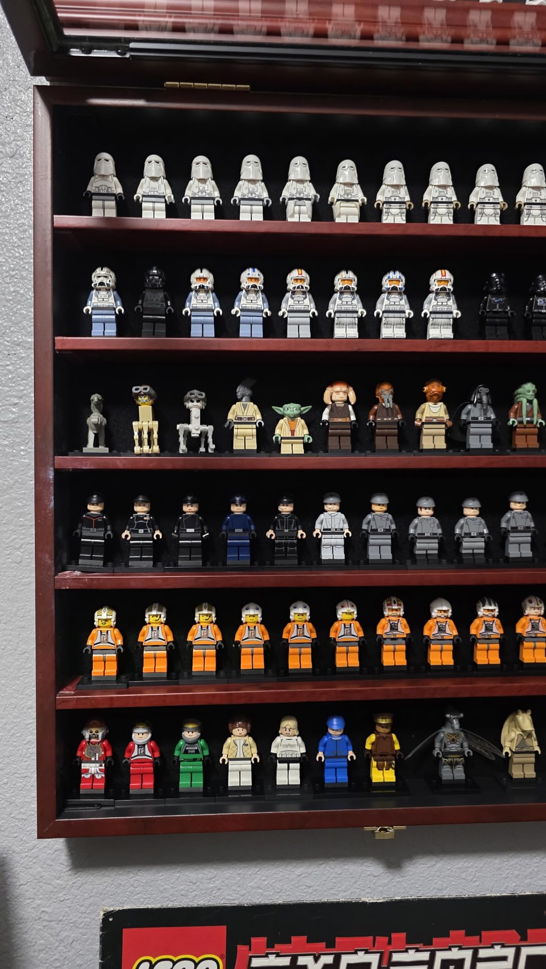 DisplayGifts 200 Minifigures Display Case Frame - dust protection customer photo 2