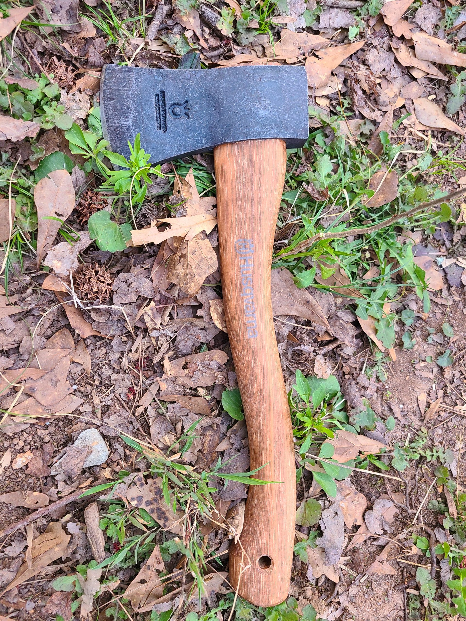 Husqvarna Hatchet, Small Axe with Leather Sheath and Hickory Handle, Ideal Small Hatchet Axe for Camping Gear and Gardening Tools customer photo 2