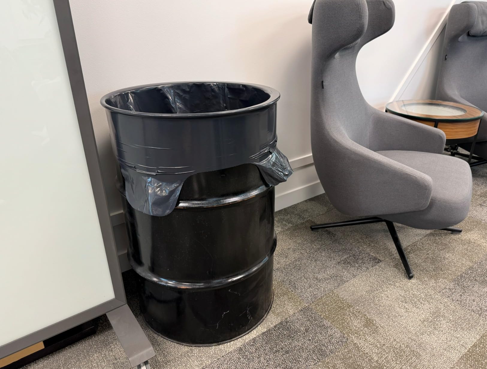 Hefty Load and Carry Contractor 42 Gallon Trash Bags, 3.0 Mil, 26ct customer photo 1