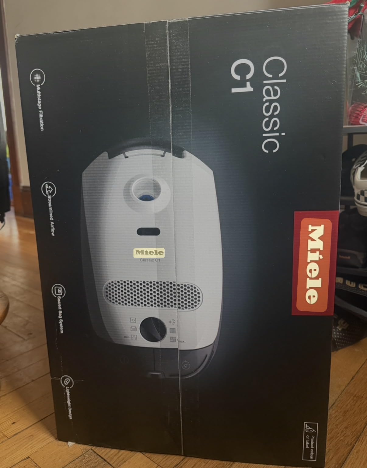 Miele Classic C1 Pure Suction Vacuum for Hard Floors & Low-Pile Carpet customer photo 1