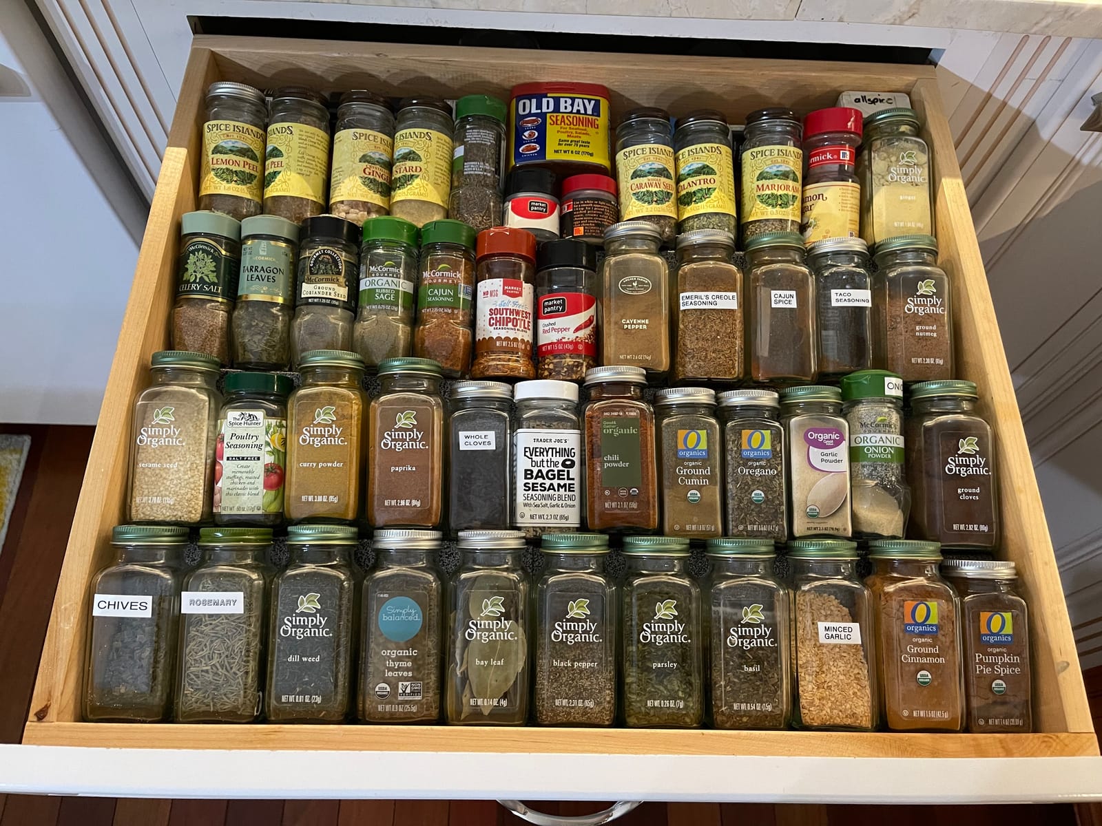 LYNK PROFESSIONAL Spice Drawer Organizer - Heavy Gauge Steel 4 Tier Rack - Drawer Insert Tray for Jars, Herbs and Seasoning - Kitchen Cabinet Storage - Silver Metallic, Large customer photo 2