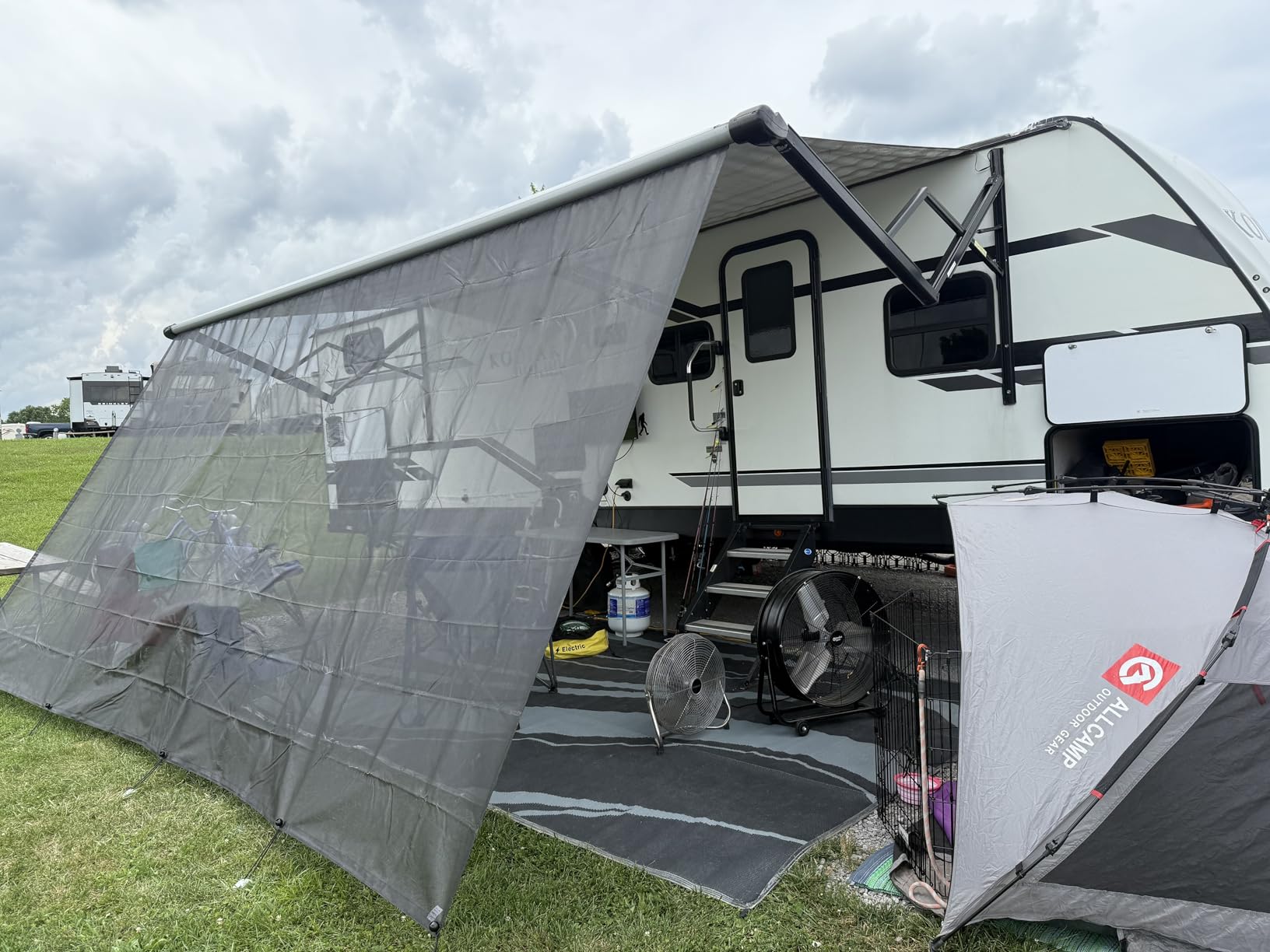 RV Awning Sun Shade Screen, 9'x17'5'', Black for 18' Awning | Mesh Sunshade for Motorhome Camping Trailer Sunscreen, UV Sunblocker, Privacy Protector, Easy Install, 3 Year Warranty customer photo 2