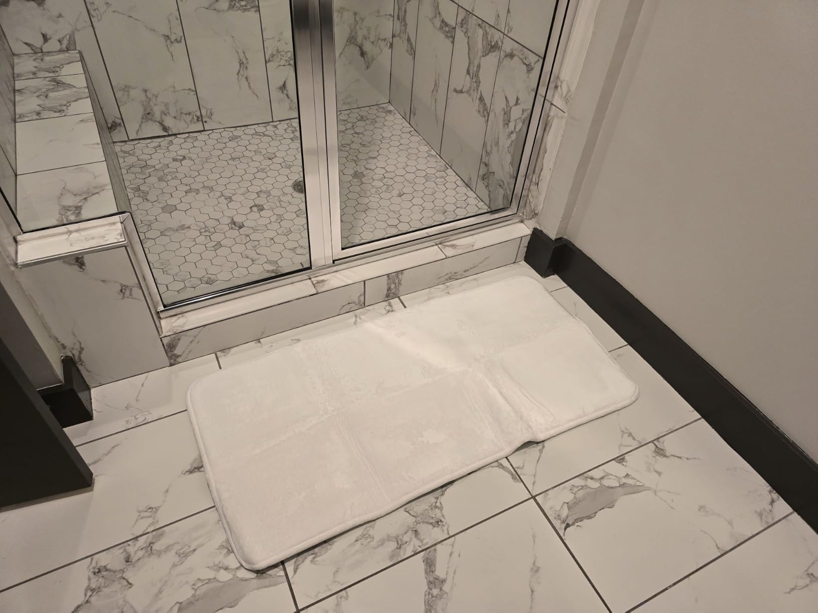 GORILLA GRIP Memory Foam Bath Rug for Bathroom, 24x17 Gray | Soft Absorbent Velvet Bathmat, Durable Grip Dots on Underside, Machine Washable, Carpet Room Decor for Shower Floor customer photo 2