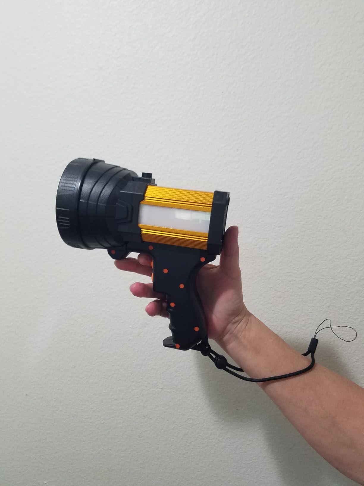 BUYSIGHT Rechargeable Spotlight, 2000000 Lumens Spot Lights Handheld High Lumens Large Flashlight Lightweight and Super Bright Flashlight (Aluminium Alloy Golden) customer photo 1