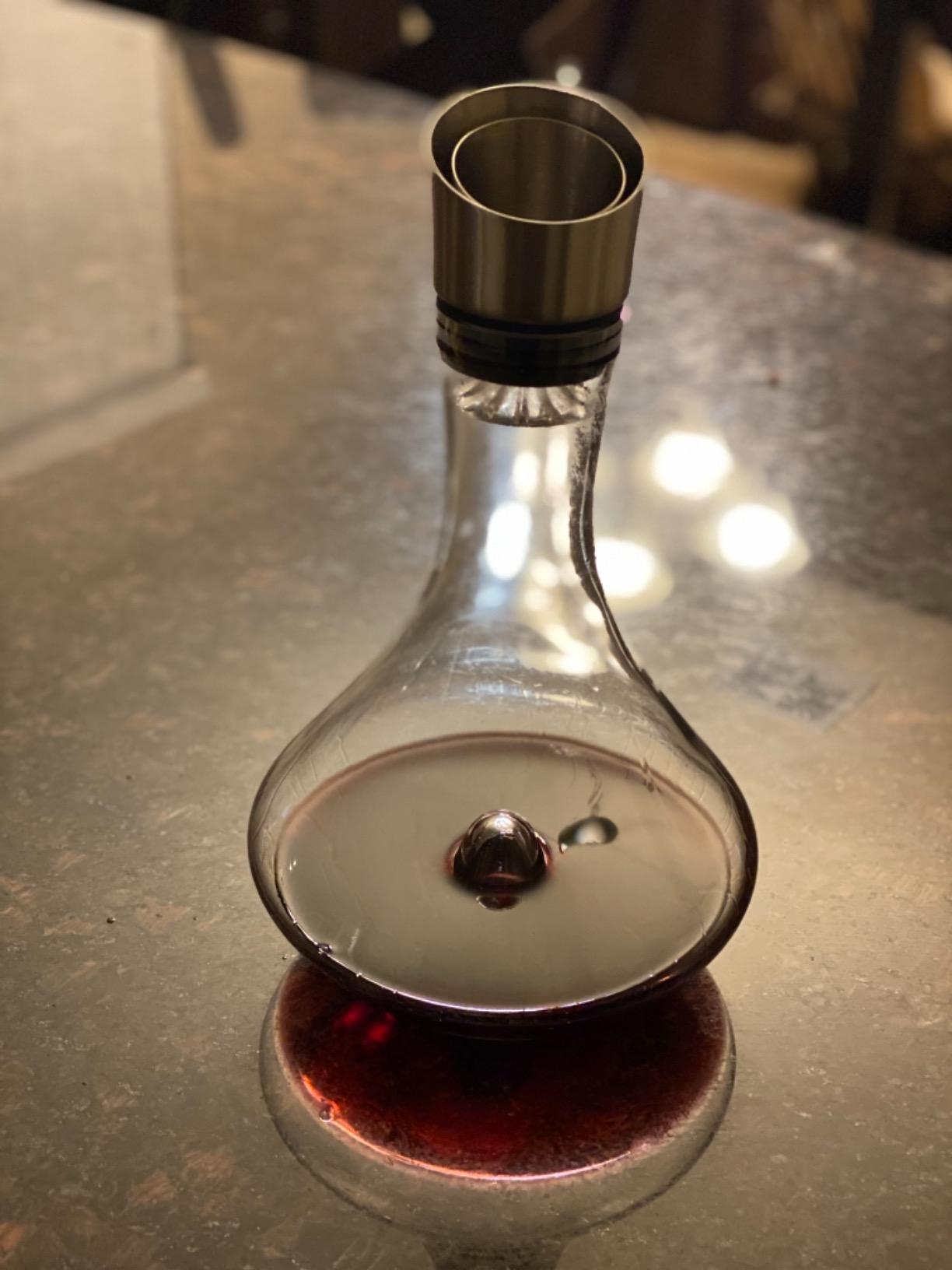 YouYah Wine Decanter Set, Red Wine Carafe with Built-in Aerator, Wine Aerator, Stainless Steel Pourer Lid, Filter, 100% Hand Blown Lead-free Crystal Glass customer photo 1