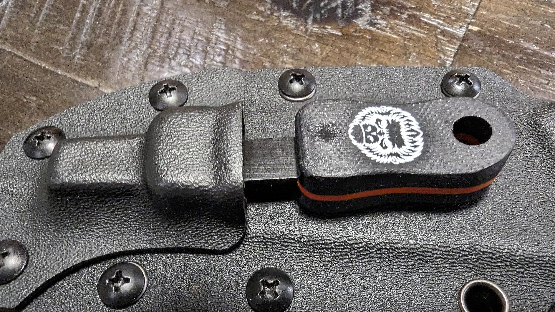 Bloodline Fixed Blade Survival Knife - Full Tang 1095 High Carbon Steel Bushcraft & Hunting Knife with G10 Handle, Kydex Sheath & Ferro Rod customer photo 1