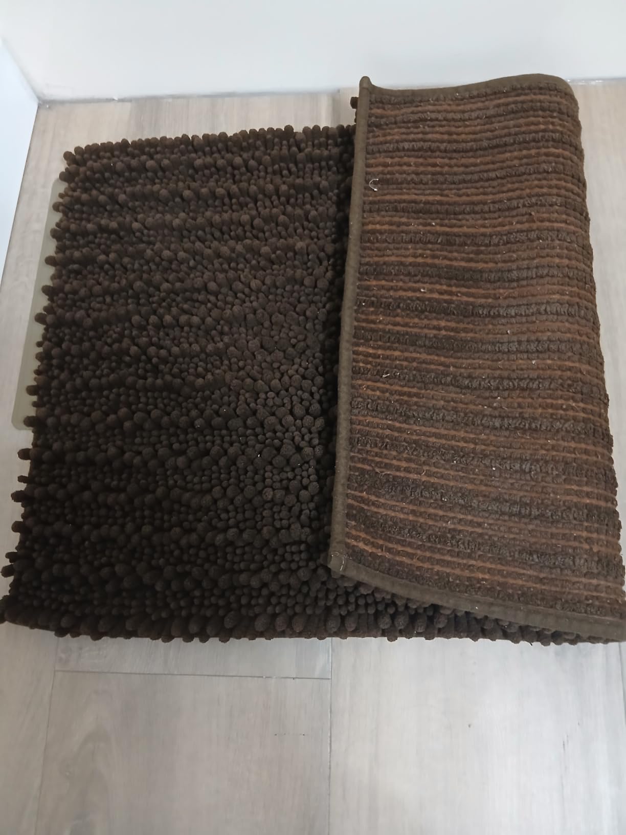 Yimobra Bathroom Rugs Non-Slip Washable - Extra Soft & Absorbent Chenille Bath Mat, Quick-Dry Plush Shaggy Floor & Vanity Bath Rugs for Tub & Shower, Modern Home Decor Accessories, 24 x 17, Grey customer photo 2