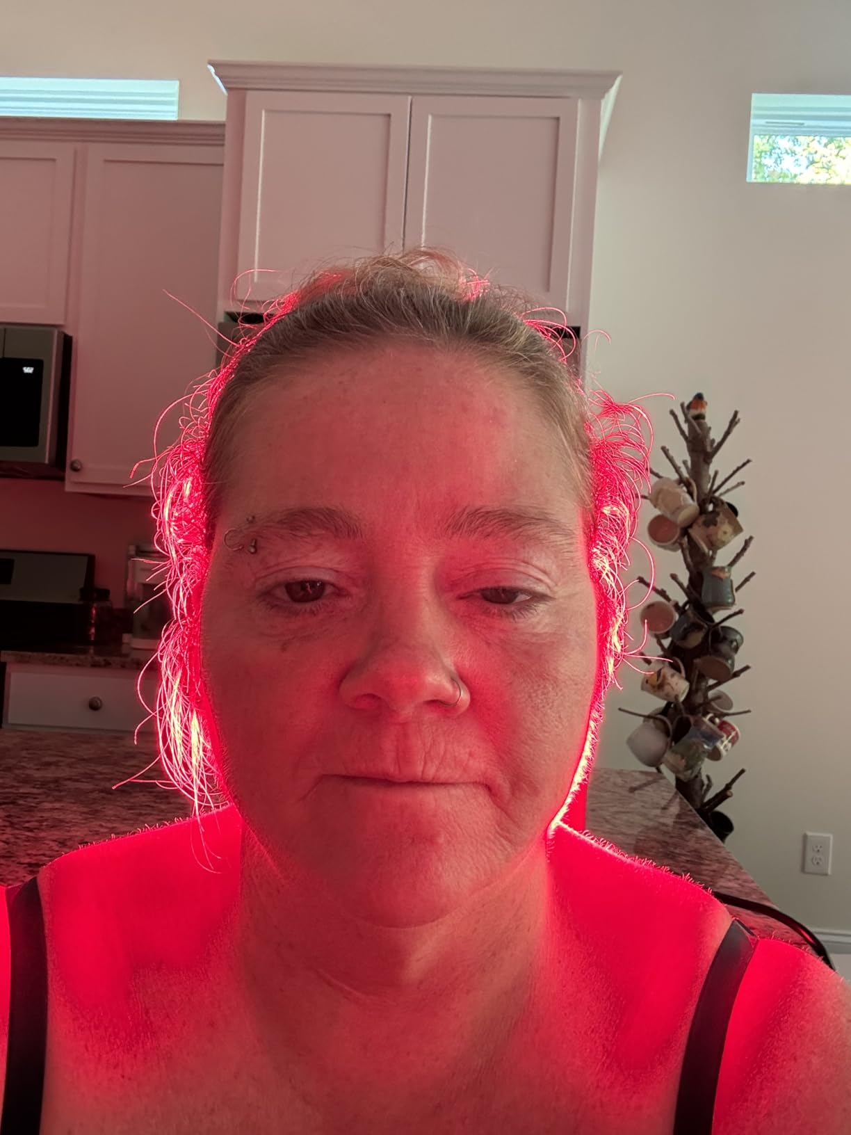 Hooga HG1000 Full Body Red Light Therapy Panel, 200 LEDs, 660nm Red & 850nm Near-Infrared Light, Built-in Timer, Door Hanging Kit customer photo 1