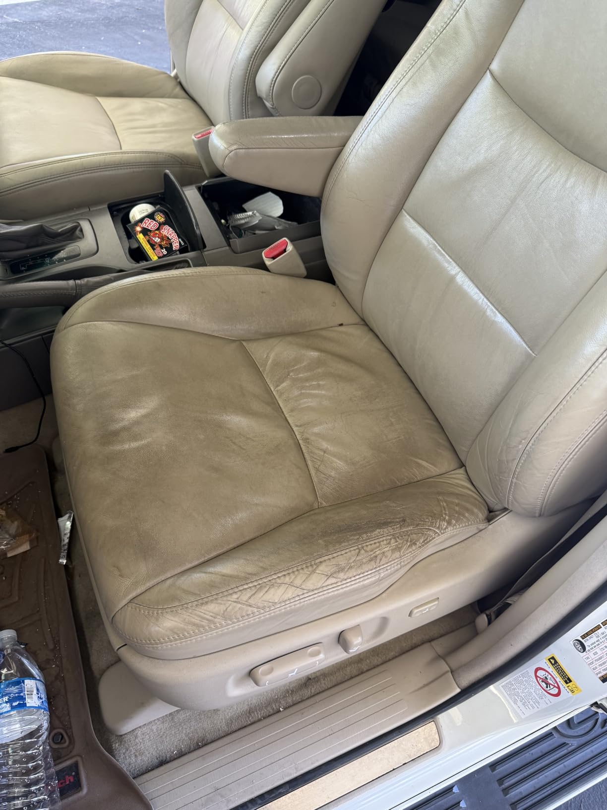 P & S PROFESSIONAL DETAIL PRODUCTS Xpress Interior Cleaner - Safe for Leather, Vinyl, Plastic & More, Removes Dirt, Grease & Oil, No Residue, Fresh Scent, No Dilution Needed - 1 Gallon customer photo 2