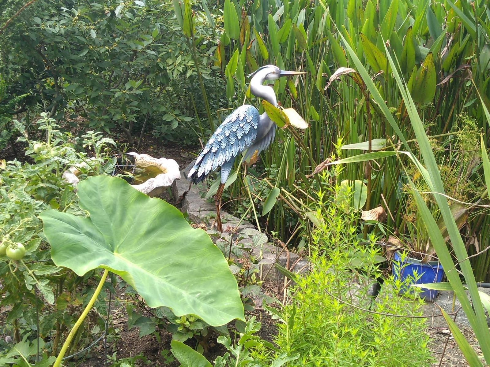 Regal Art & Gift Heron Metal Statue, Indoor & Outdoor Garden Yard Art Decor | Copper Patina, 44 in, Metal, Decorative Heron Sculpture, Weather-Resistant Yard Art for Patio, Lawn & Home customer photo 2