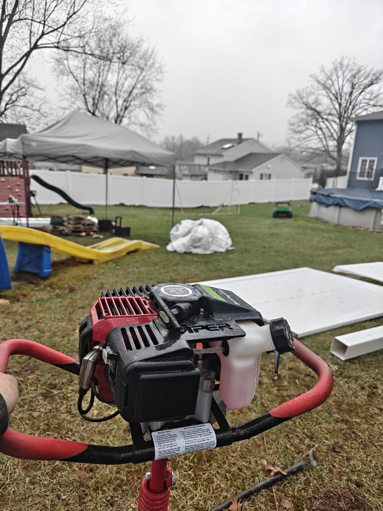 Earthquake E43 1-Person Earth Auger Powerhead, 43cc 2-Cycle Viper Engine, 30:1 Transmission, 5 Year Limited Warranty customer photo 2