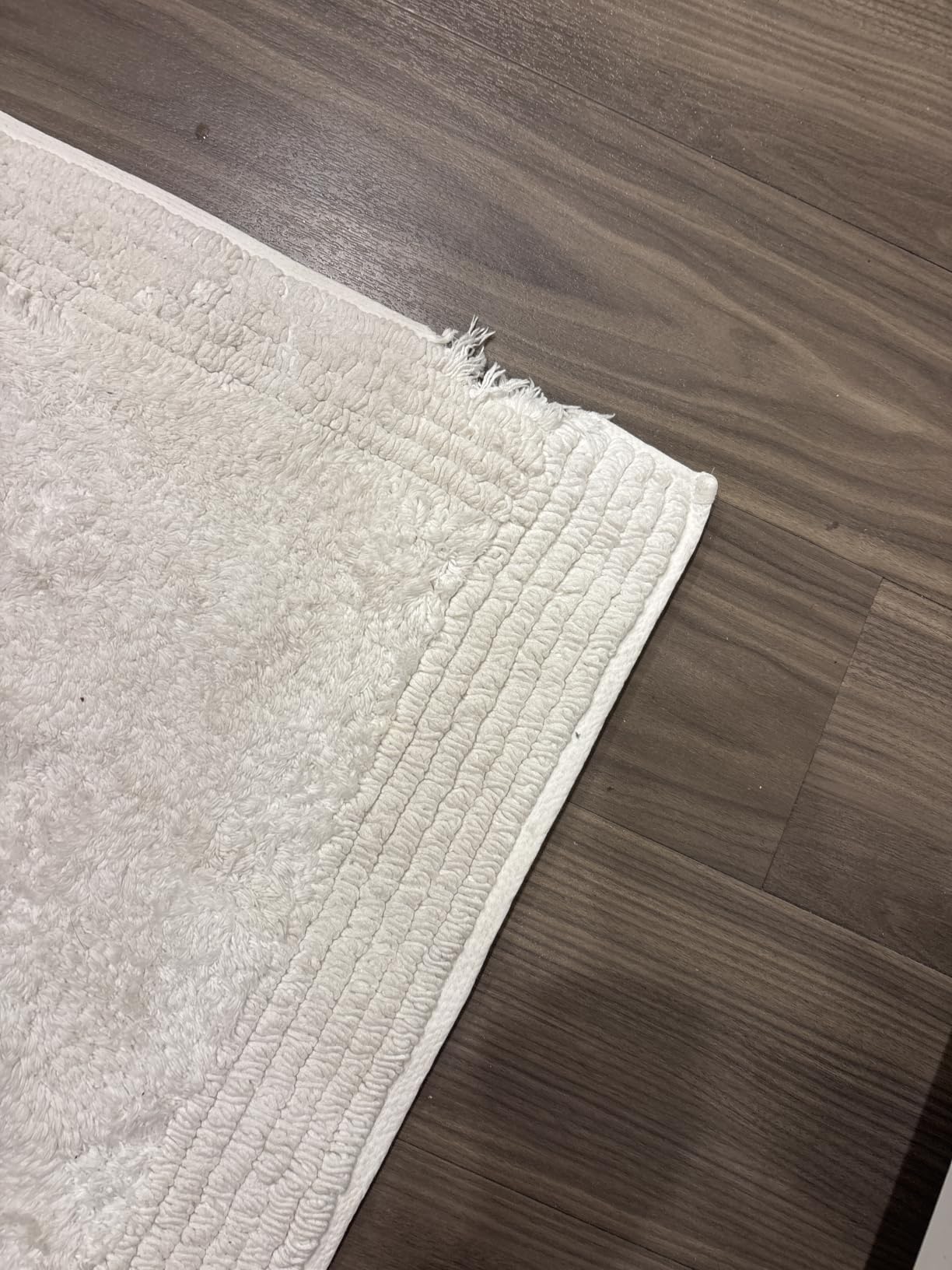 Madison Park Splendor Reversible 100% Cotton Bath Rug, 21 x 34, White | Tufted Bathroom Mat, 3000 GSM, Hotel Quality, Luxurious Plush, Medium Pile, Absorbent, Quick Dry, OEKO-TEX, Shower Room Decor customer photo 2