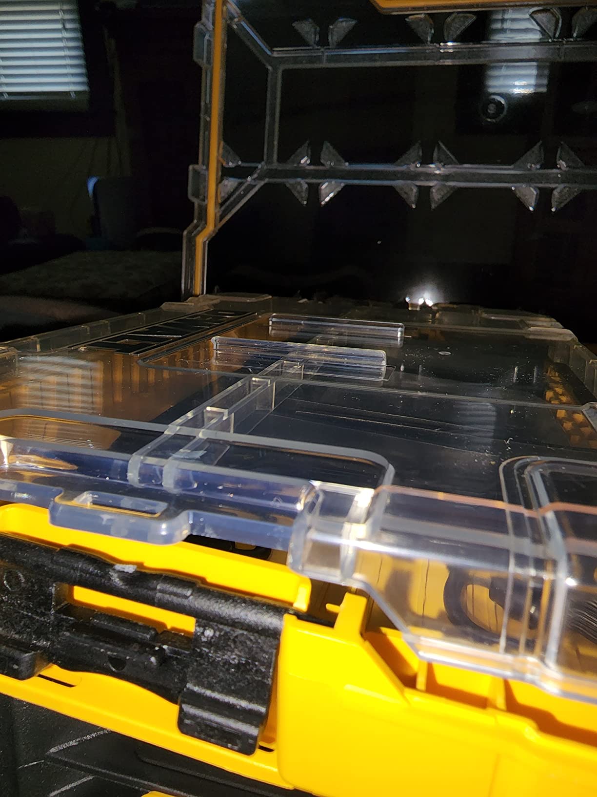 DEWALT Tool Box, Medium 8-Compartments Small Parts Organizer, Portable Tough Case Screw Organizer Toolbox with Customazible Dividers (DWAN2190) customer photo 2