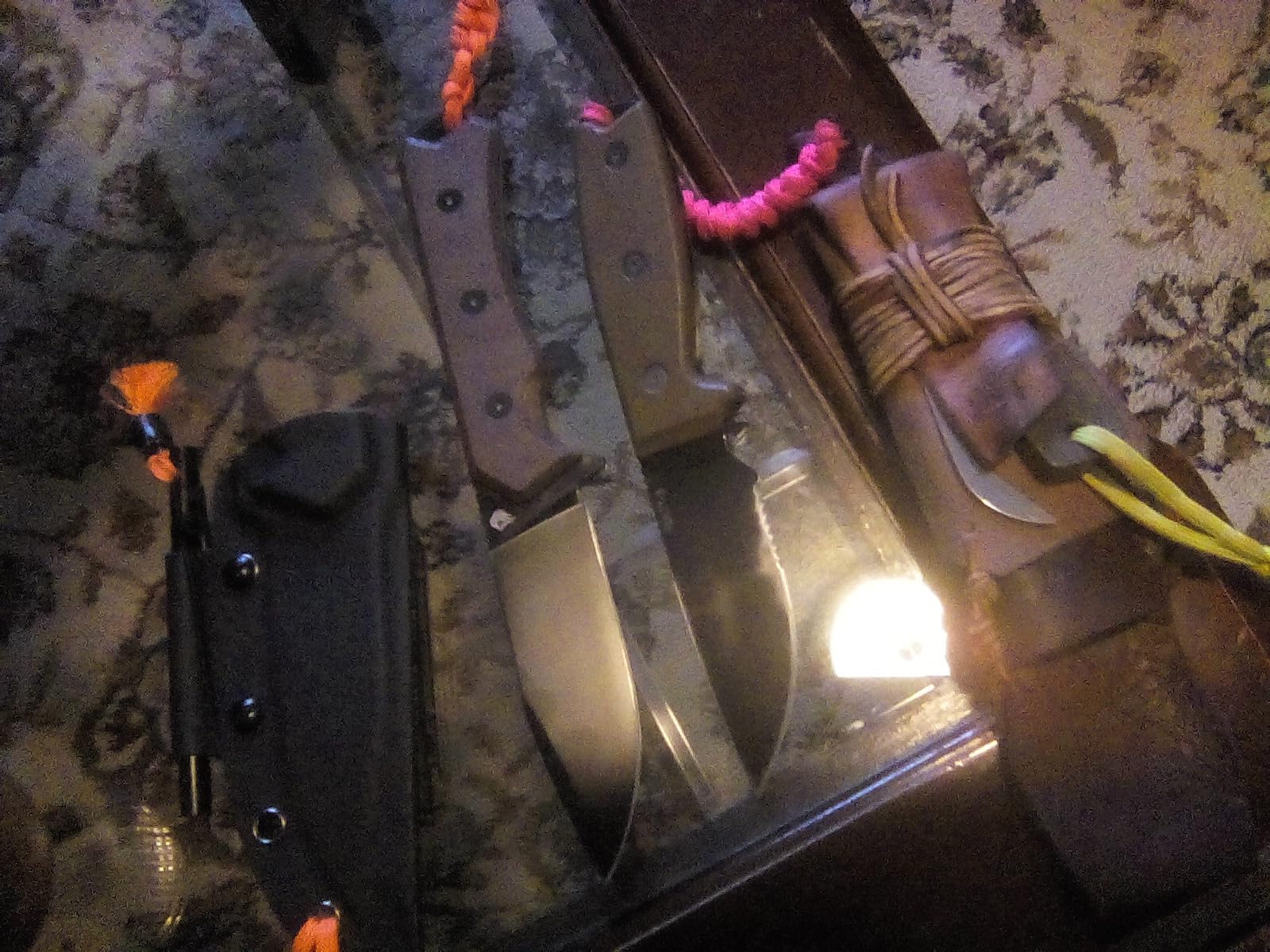 NedFoss BOAR Survival Knife with Fire Starter, 4.1