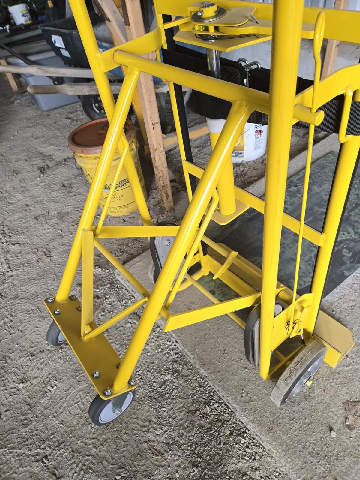 Strongway Convertible Hand Truck, 1,200-Lb., 2- or 4-Wheel Design customer photo 1